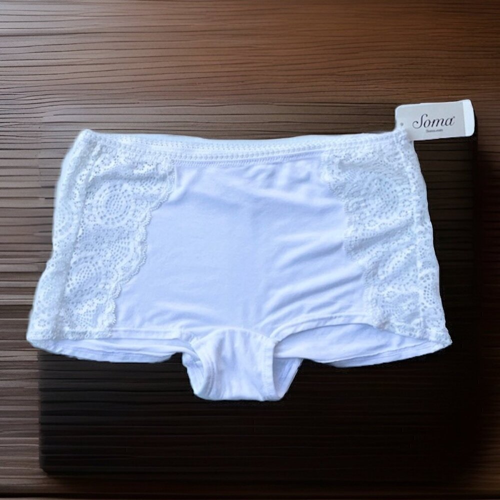 Soma Bright White Embraceable Lace Geo Boy shorts Panty Size S